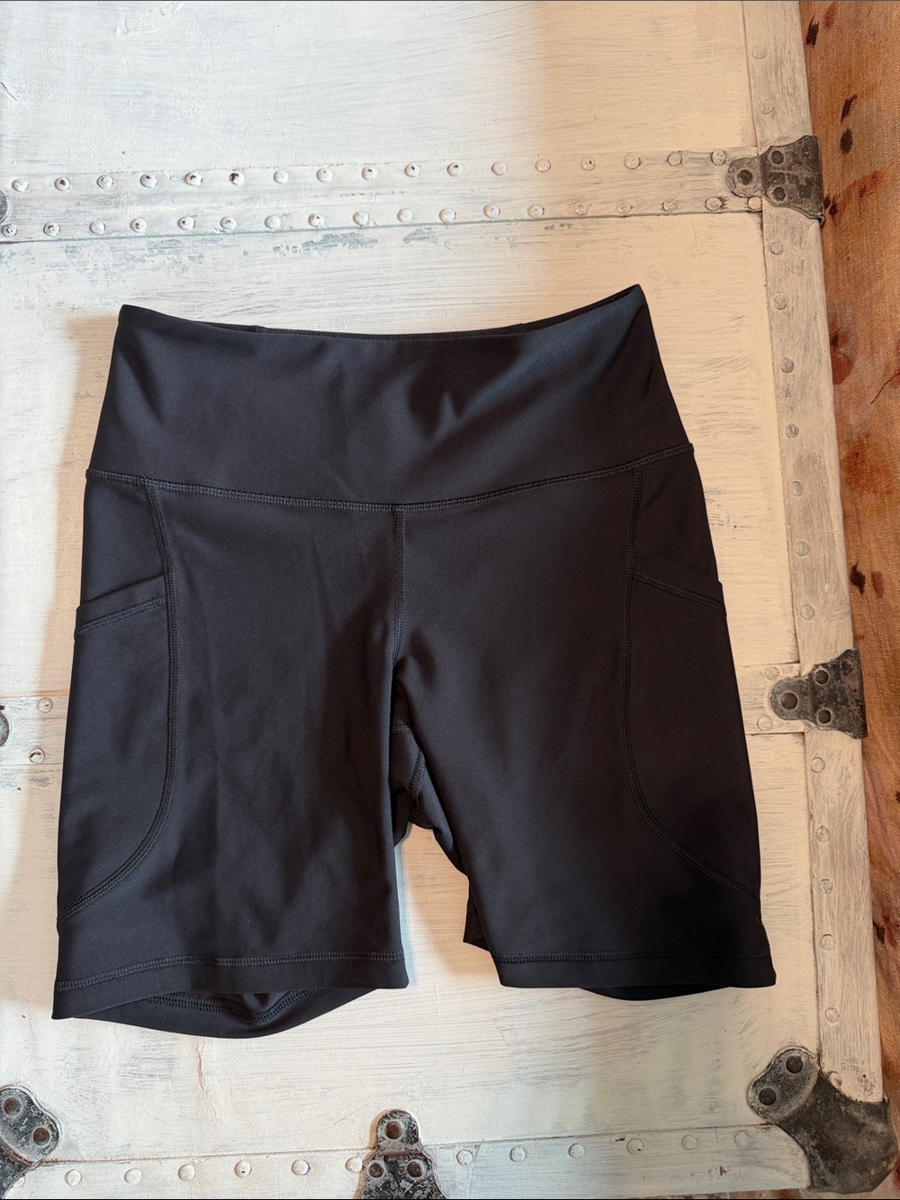Old Navy Black High-Waist Bike Shorts with Side Pockets